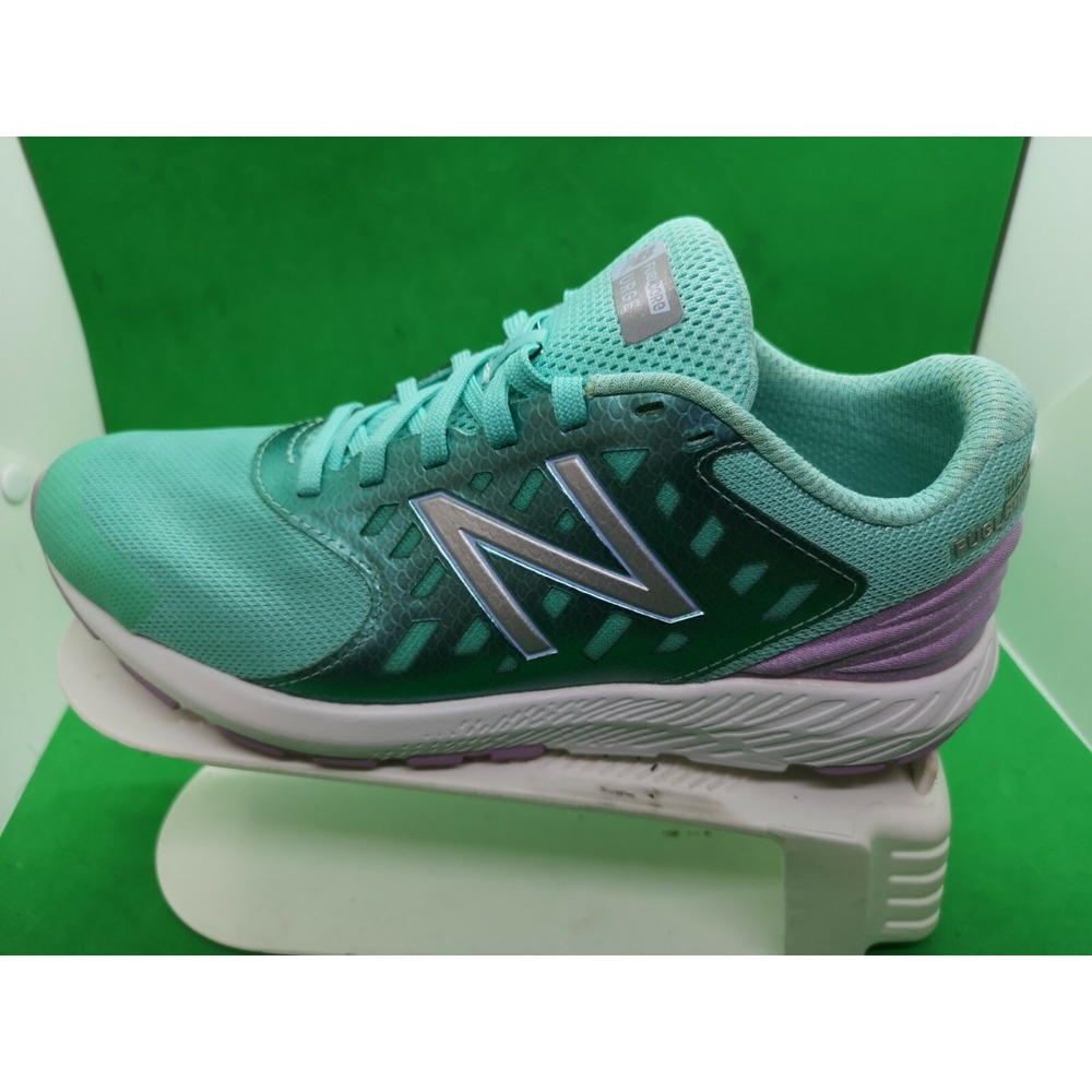 New Balance Urge Fuel Core Green Running Walking Shoes Size 8 - Picture 1 of 12